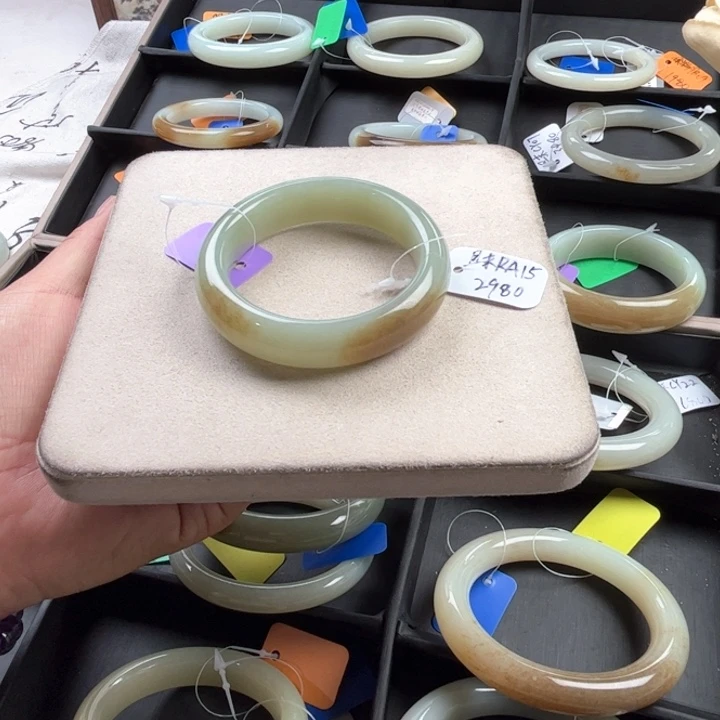 未镶嵌手镯和田玉玲珑美镯53