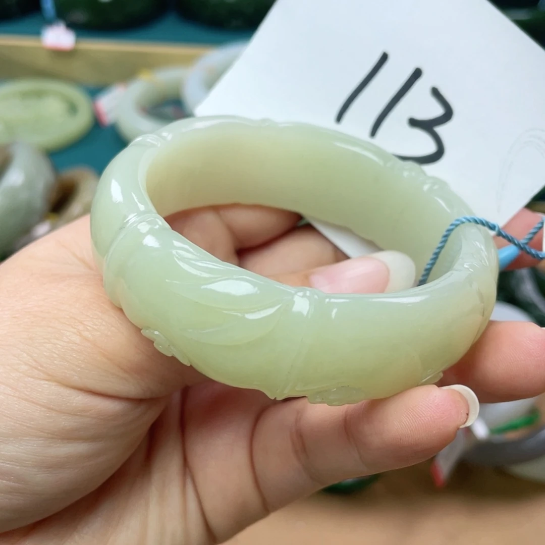 未镶嵌手镯和田玉圈口57