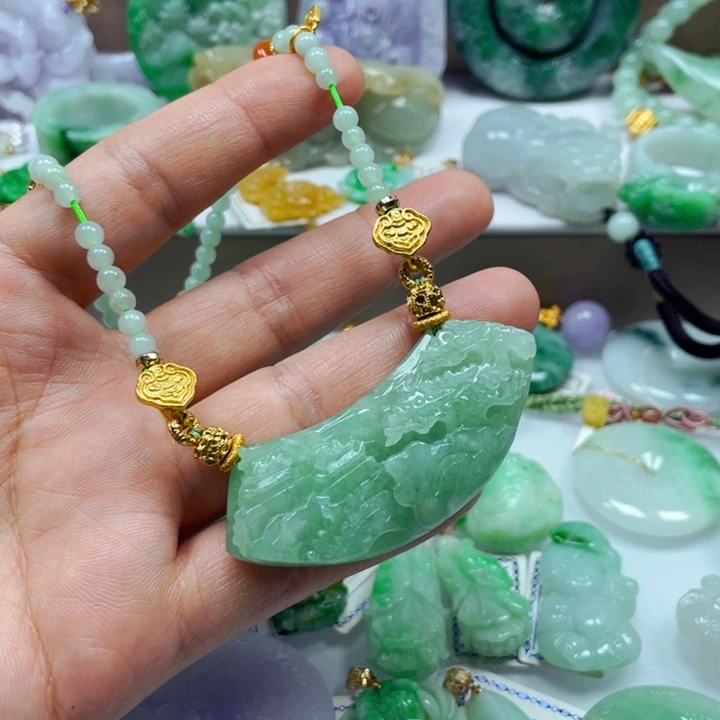 翡翠未镶嵌吊坠(不含链)