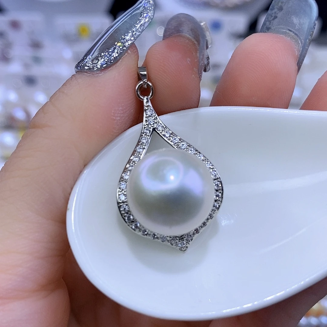 淡水珍珠合金颈饰