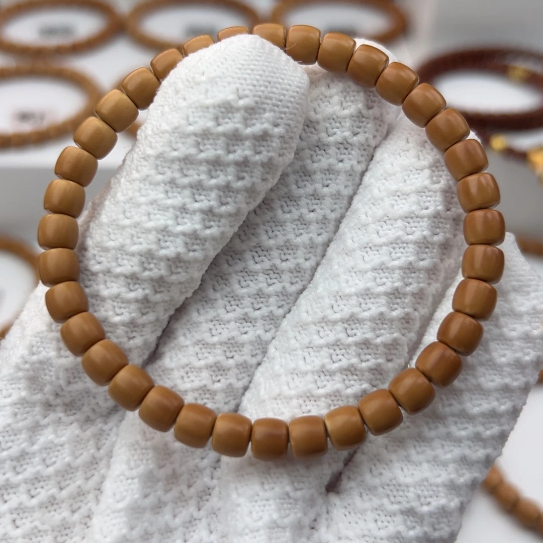 橄榄核手串6.4mm核尖老型单圈无白