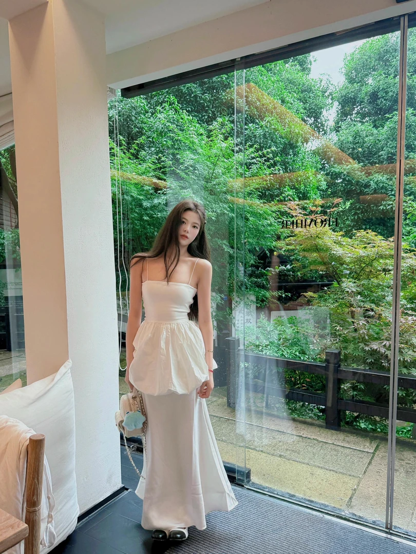 法式优雅白色针织拼接抹胸花苞吊带鱼尾半身裙夏设计感小众两件套