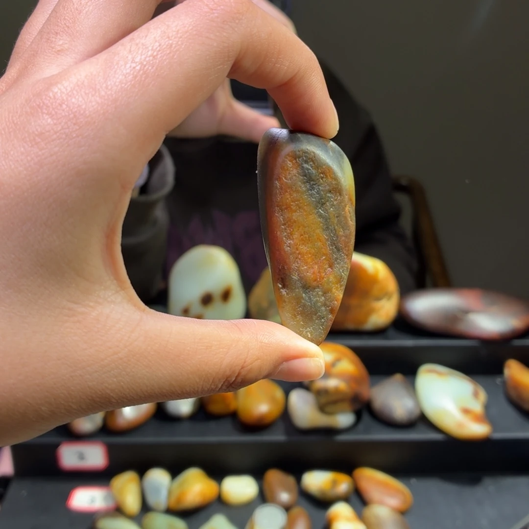 和田玉未镶嵌挂件66.4