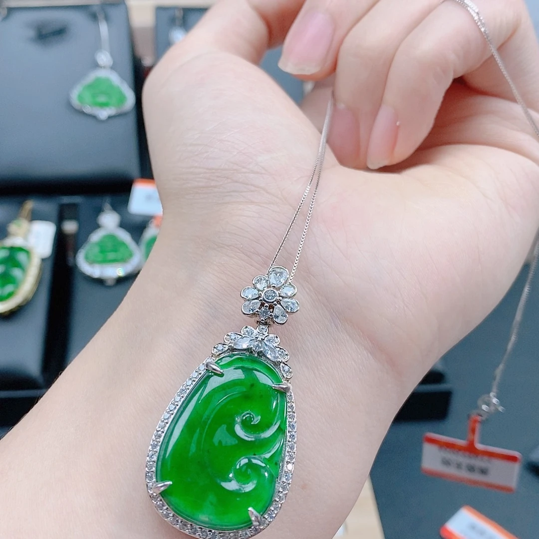 翡翠银S925镶嵌颈饰天然翡翠
