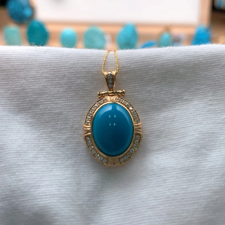 18K金镶嵌绿松石珠宝奇石