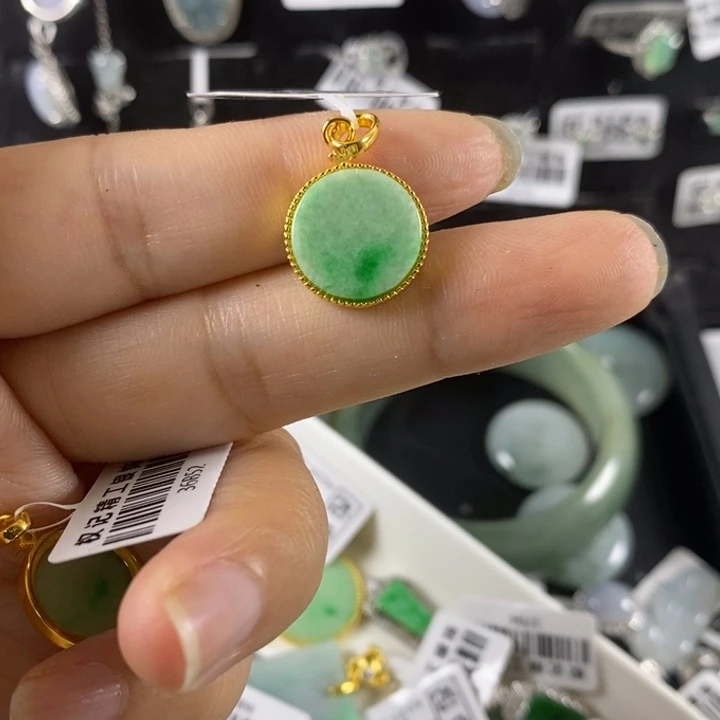 颈饰未镶嵌翡翠颈饰未镶嵌翡翠