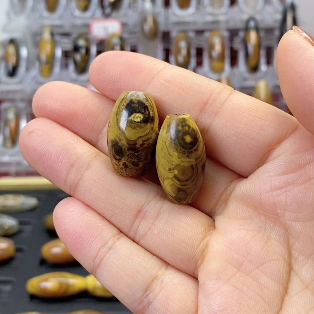 玛瑙/玉髓颈饰合金