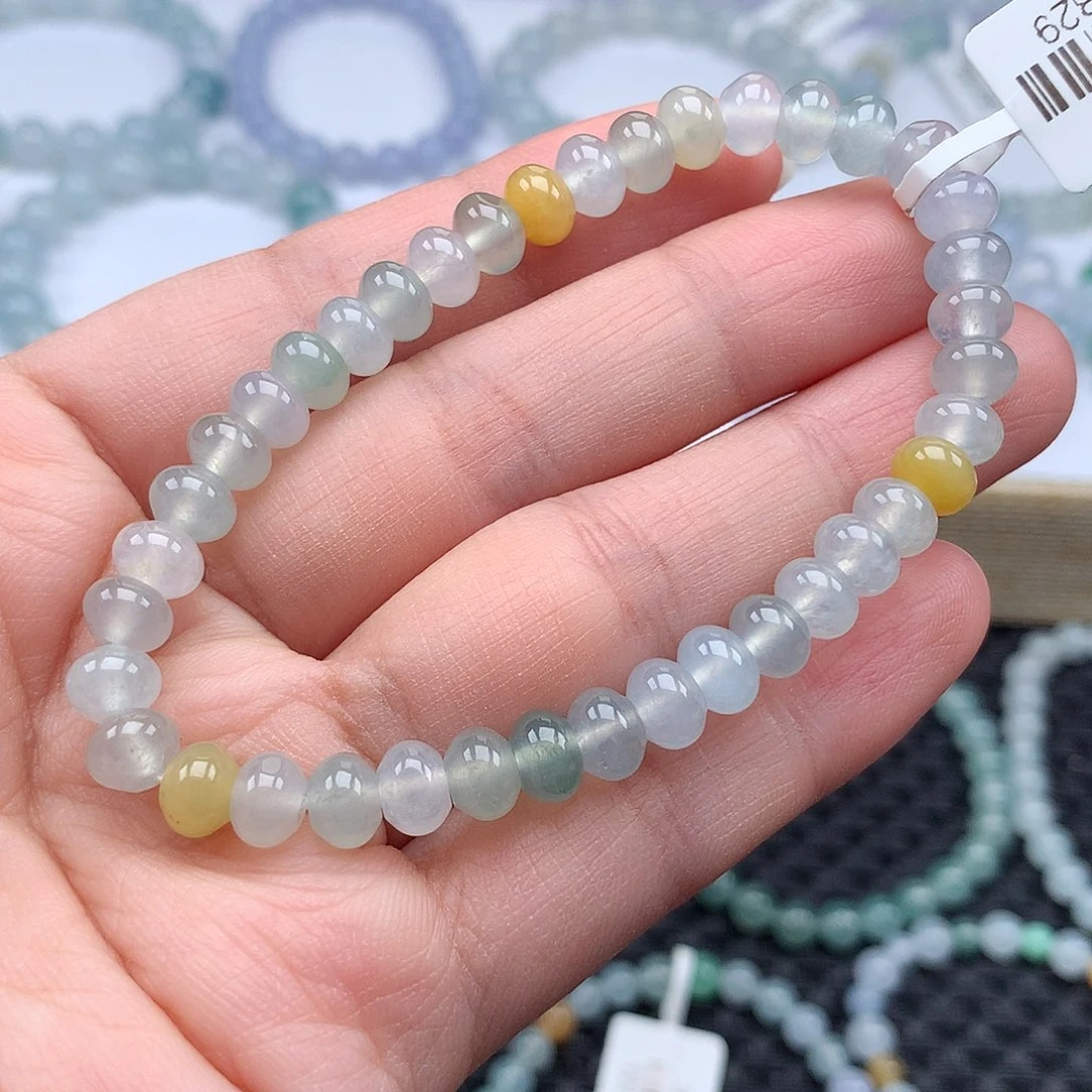 翡翠手链未镶嵌翡翠