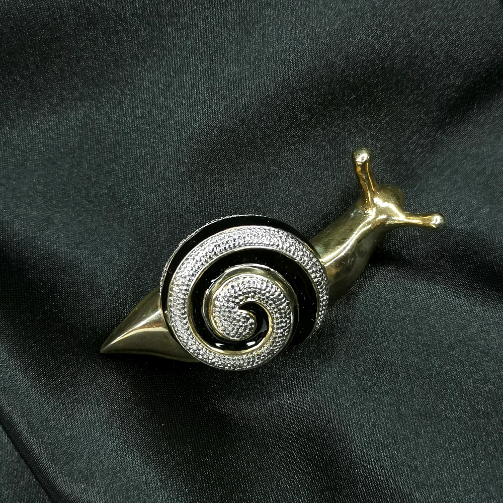 重工黑金蜗牛胸针[2502111-020]