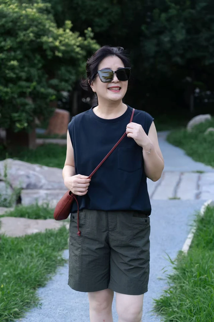 251676【燕子优选】菲玛掂休闲百搭圆领减龄T恤