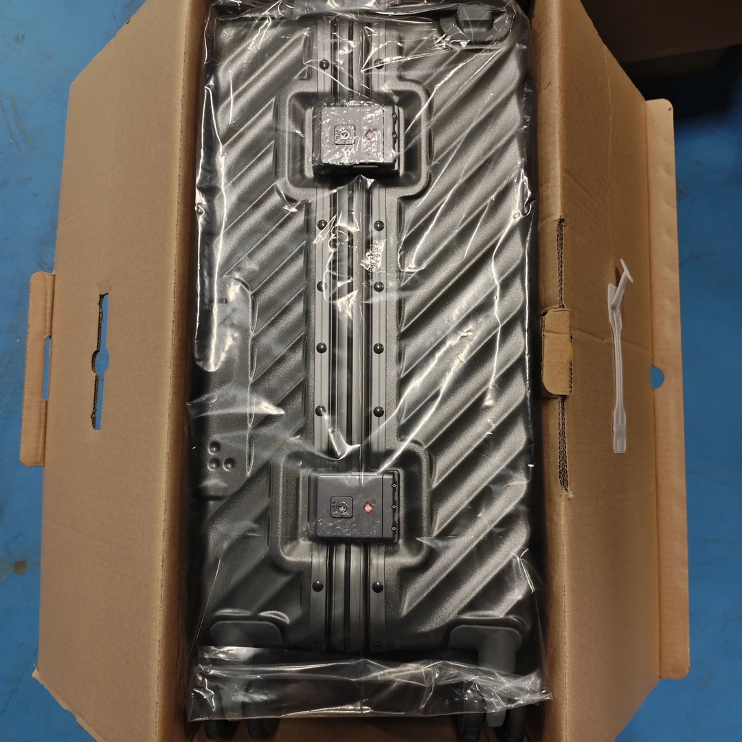 准新品  A-077高端拉杆行李箱