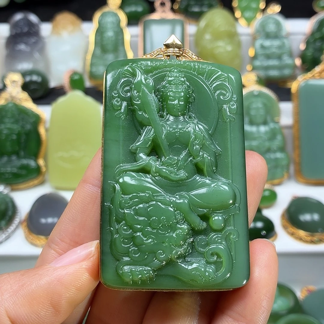 和田玉未镶嵌颈饰冰低荧光猫