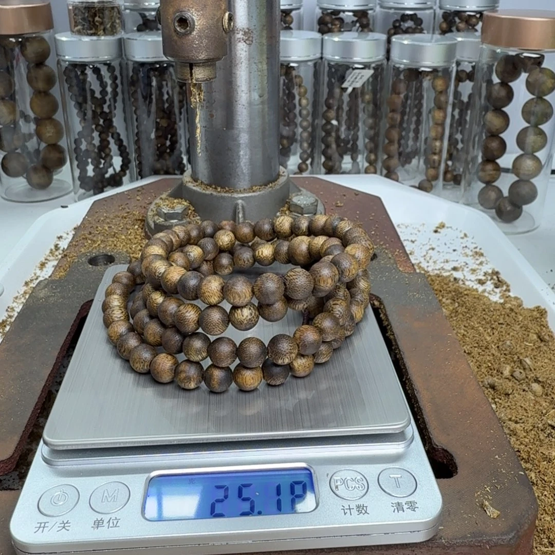 娄***东沉香手串奇楠沉香手串0.8规格25克➕