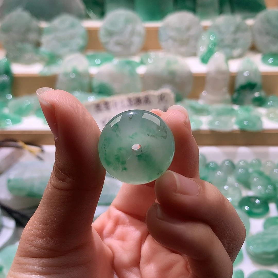 石英质玉未镶嵌珠宝半成品