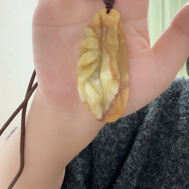 蛇纹石玉合金颈饰