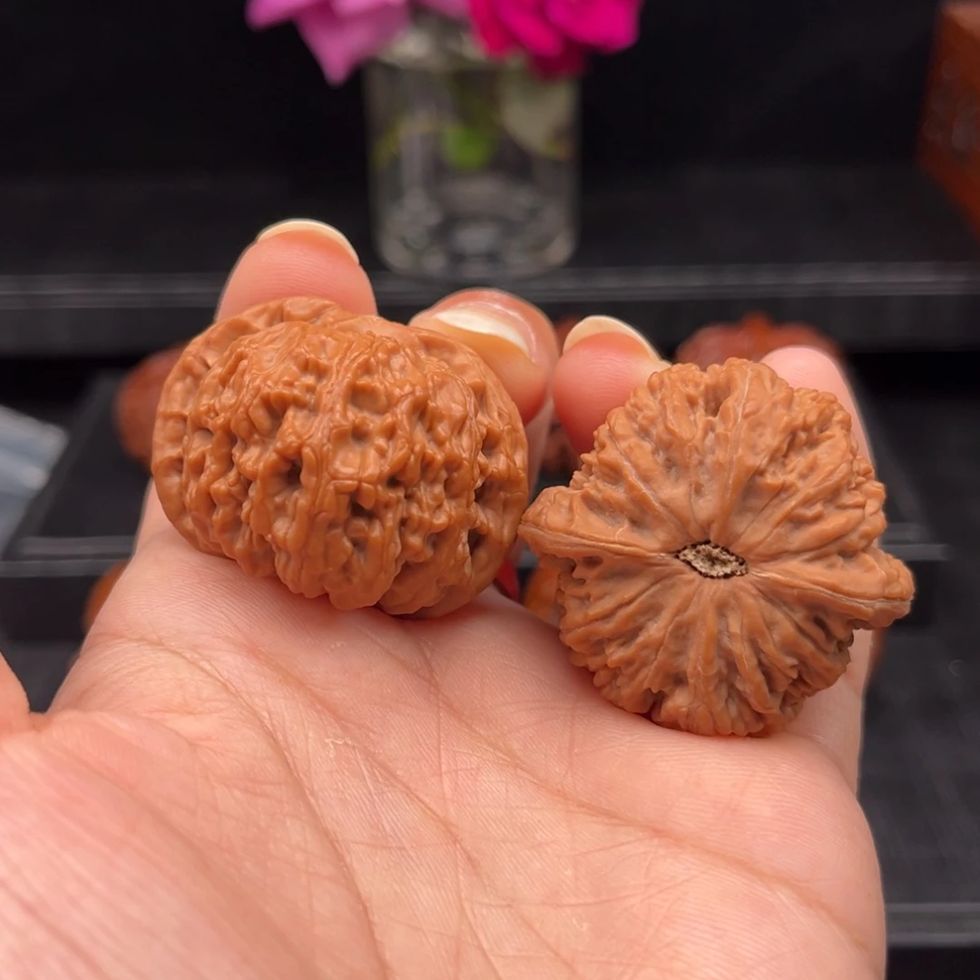 【闪购商品】文玩核桃吊坠全品原树京东第一矮38