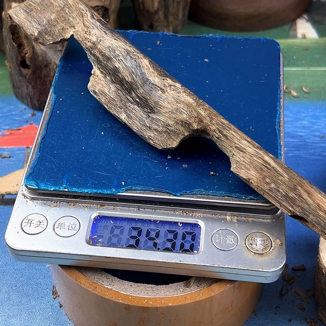 香料绿奇楠虫漏白棋34克