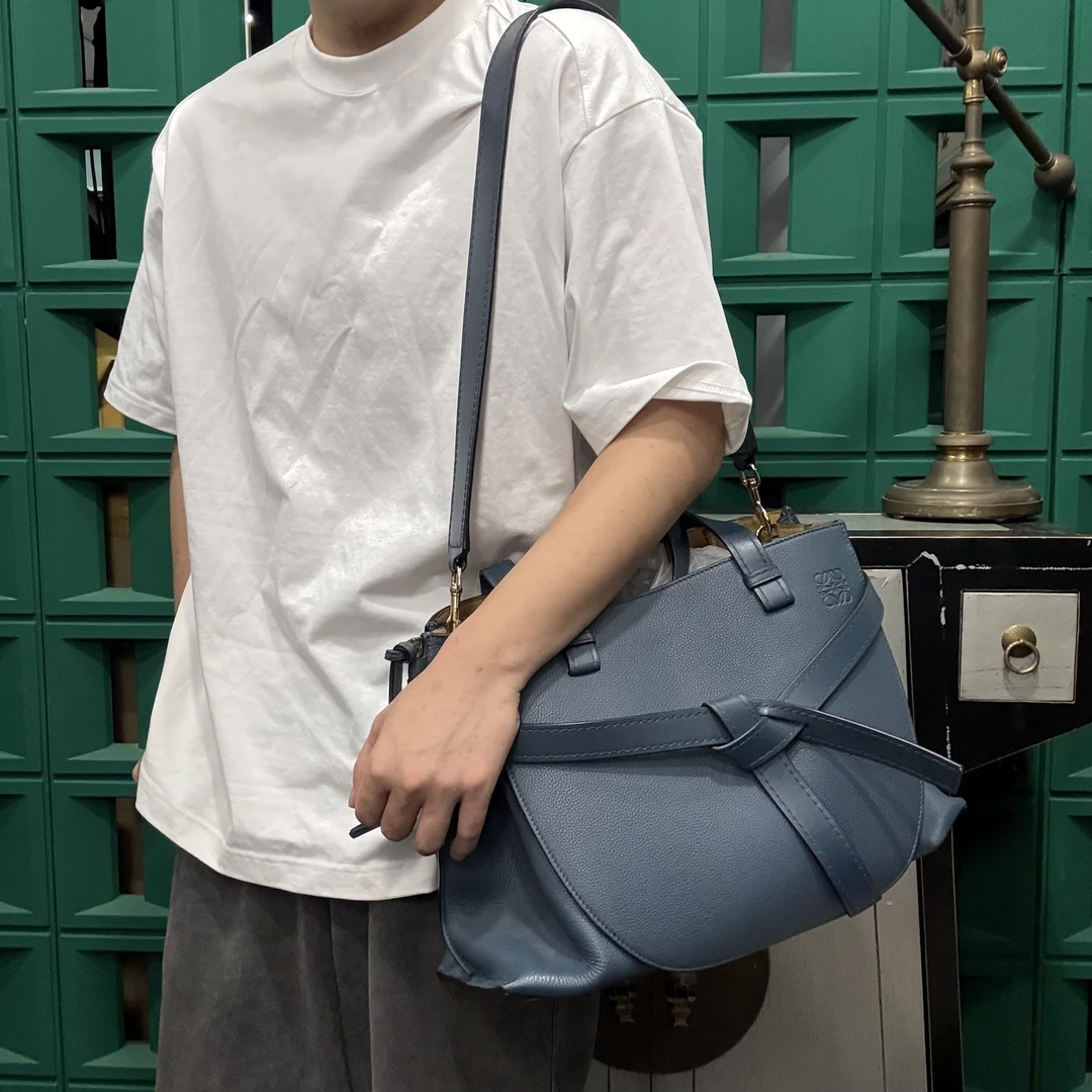 95新 LOEWE/罗意威 【龙】51PP04 深蓝色gate单肩托特包
