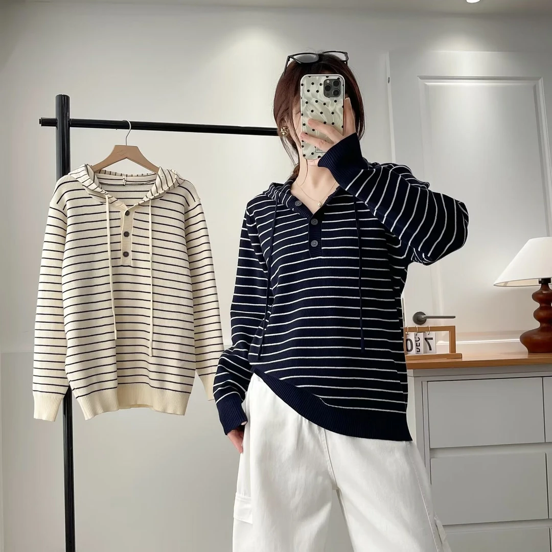 大码胖mm秋冬新款时尚毛衣女加厚细条纹连帽慵懒风休闲针织衫2316
