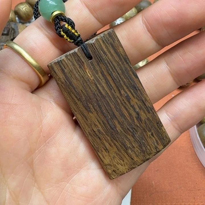 大叶紫檀（黑酸枝木类）