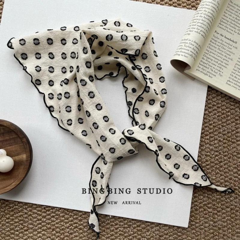 夏季薄款波点丝巾轻奢亚麻三角巾女圆点系脖领结百搭时尚搭配装饰