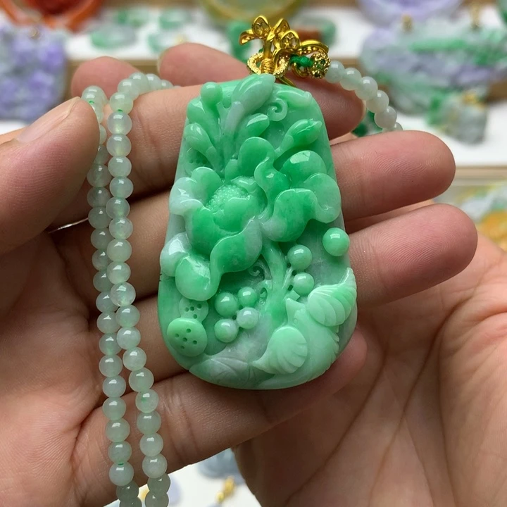 颈饰未镶嵌翡翠翡翠