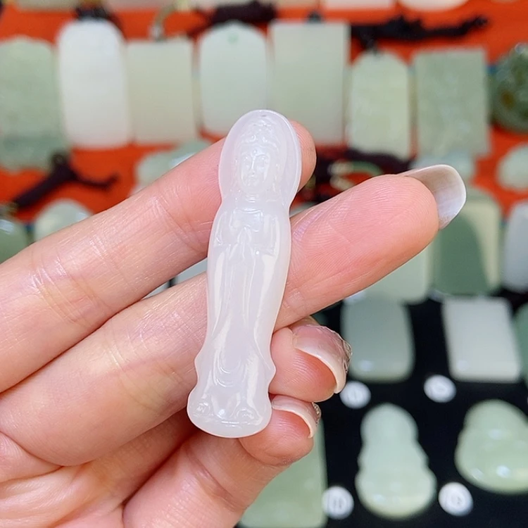 【闪购商品】颈饰未镶嵌和田玉