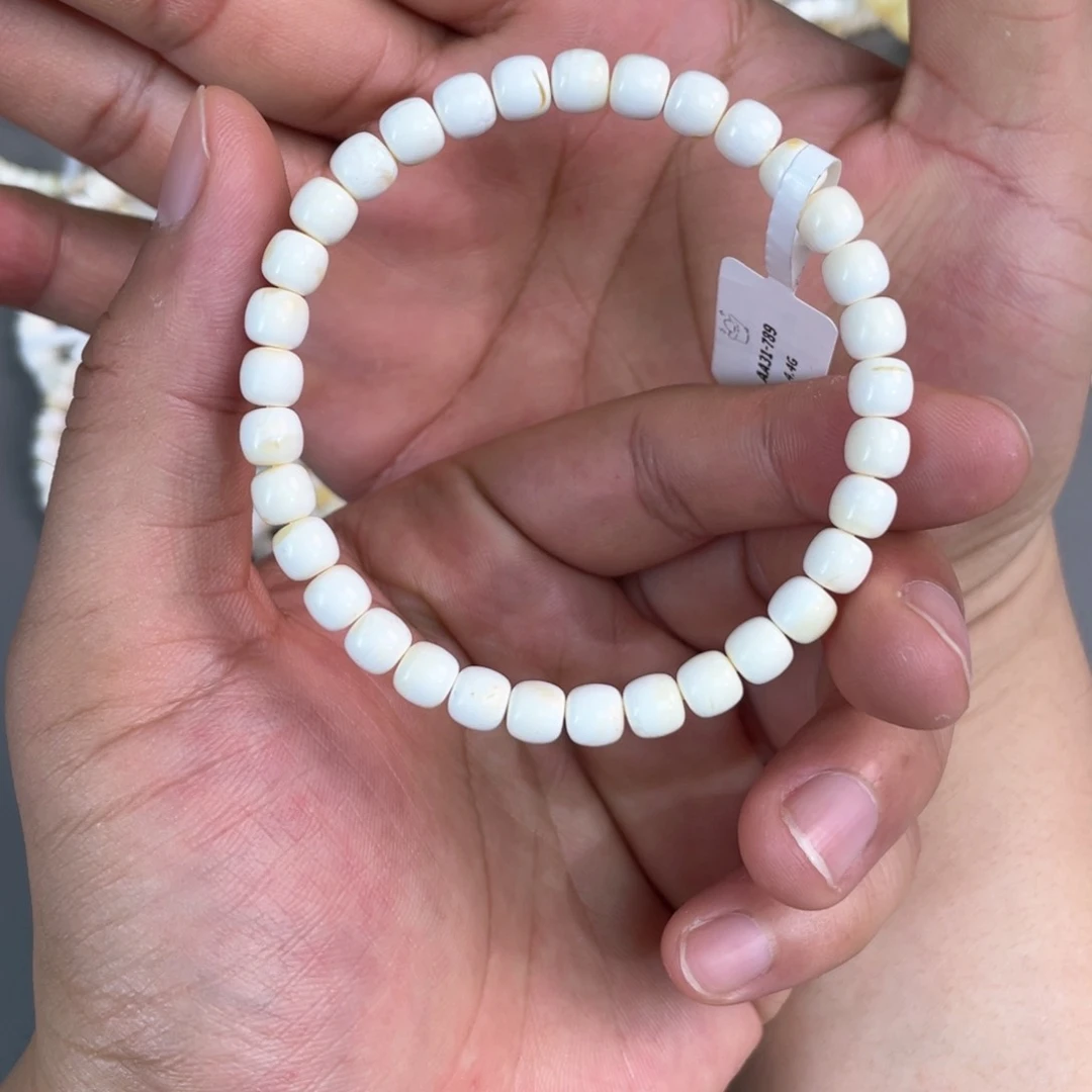 未镶嵌琥珀手链AA31-6m