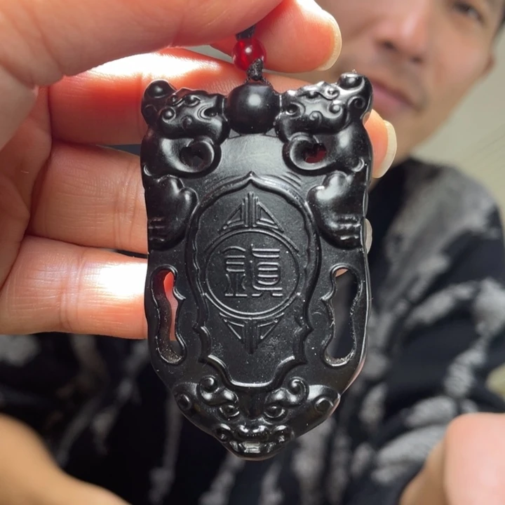 和田玉未镶嵌把件