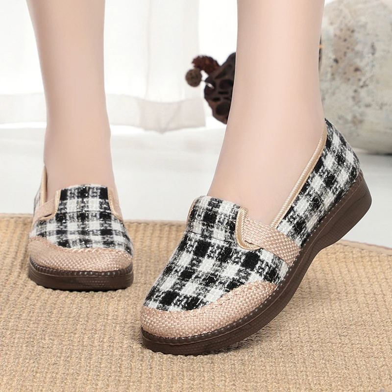 春夏老北京布鞋女单鞋一脚蹬防滑耐磨民族风中老年妈妈鞋软底休闲