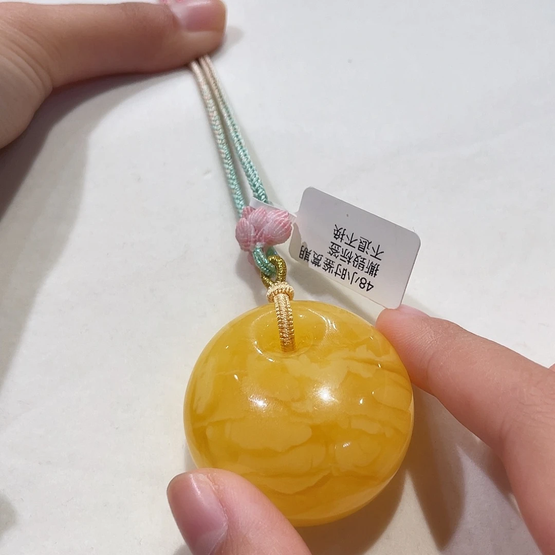 蜜蜡未镶嵌颈饰蜜蜡