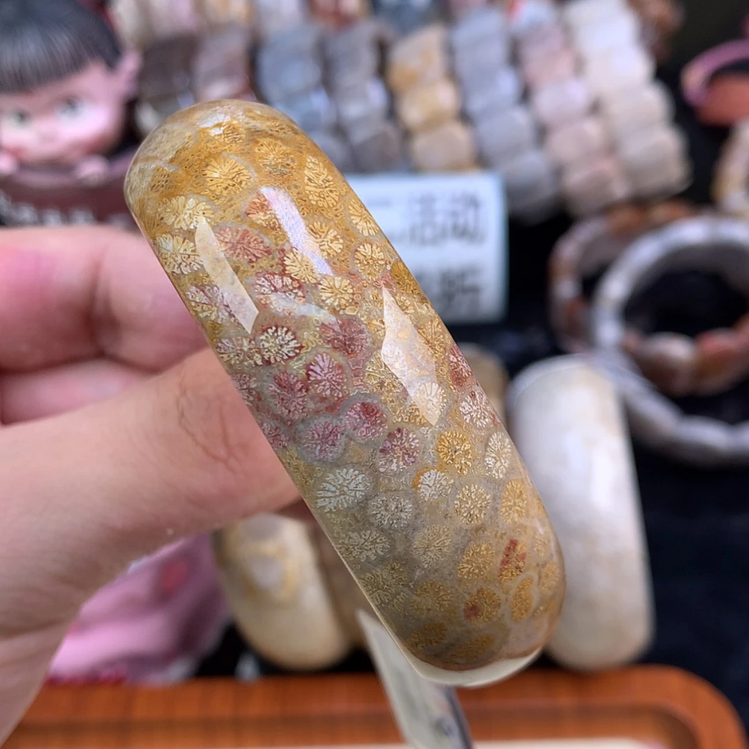 【闪购商品】颈饰未镶嵌硅化珊瑚（珊瑚玉）40号皮花花57圈