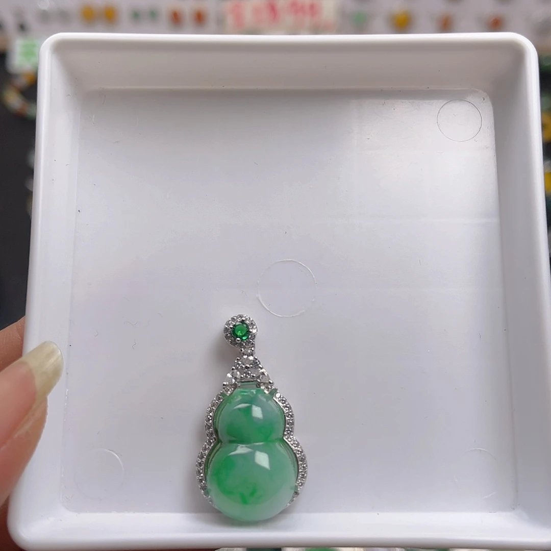 【闪购商品】翡翠颈饰银S925镶嵌小*吊坠