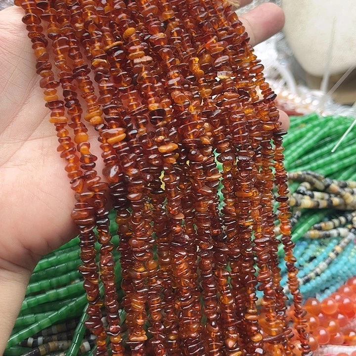 玛瑙/玉髓未镶嵌珠宝半成品一条琥珀碎石长40厘米左右