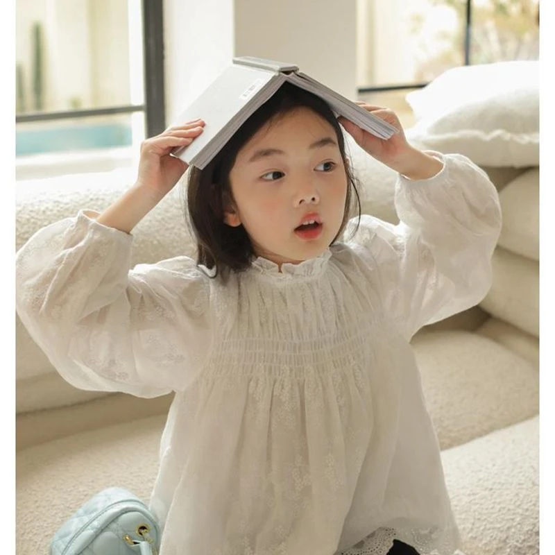 童装儿童棉质衬衫2025春季新款韩版女童洋气蕾丝高级感娃娃衫