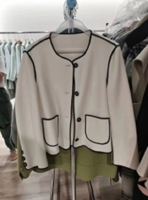 2024秋冬季女生设计师大衣款外套 JYNZZG2309130084