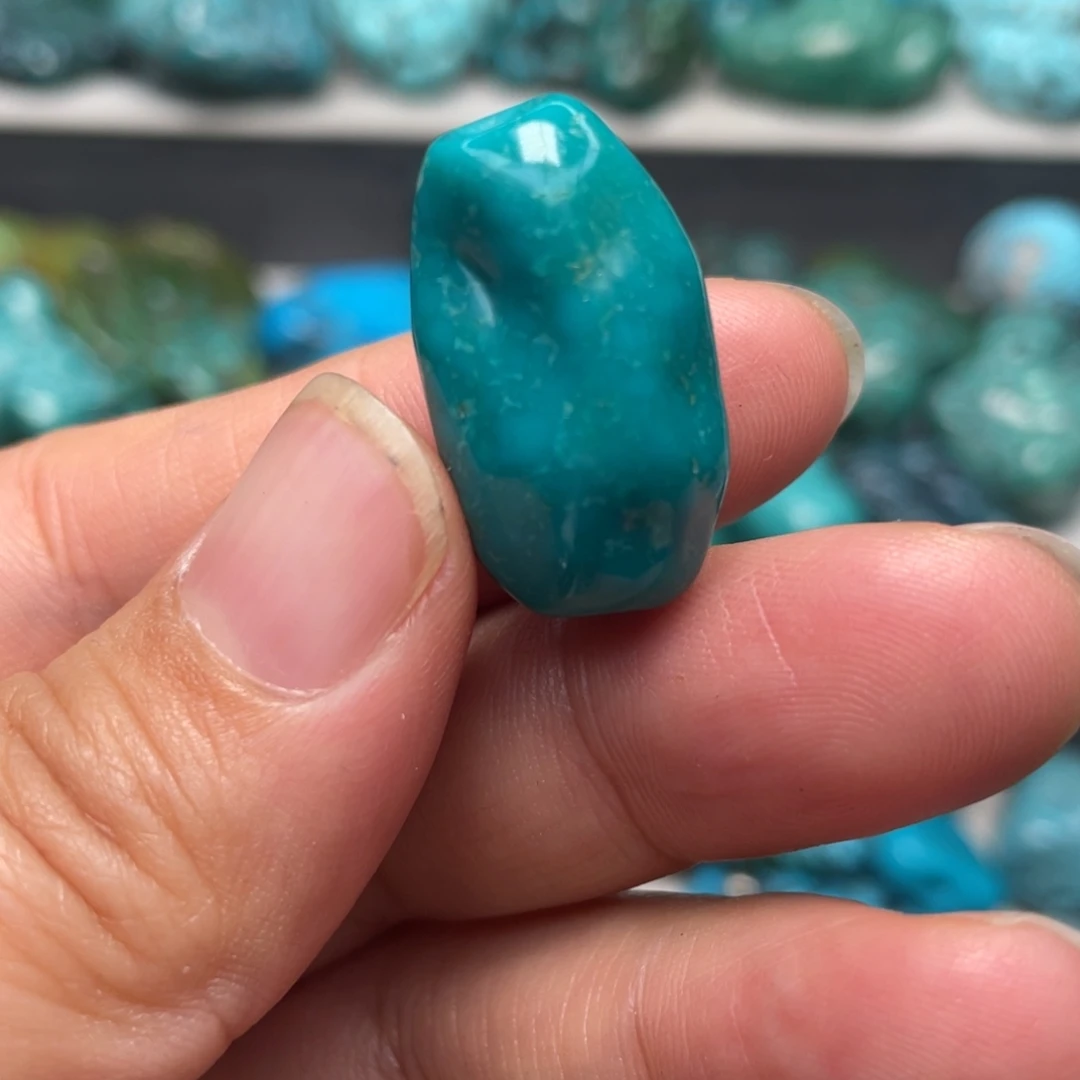 ****L绿松石未镶嵌颈饰