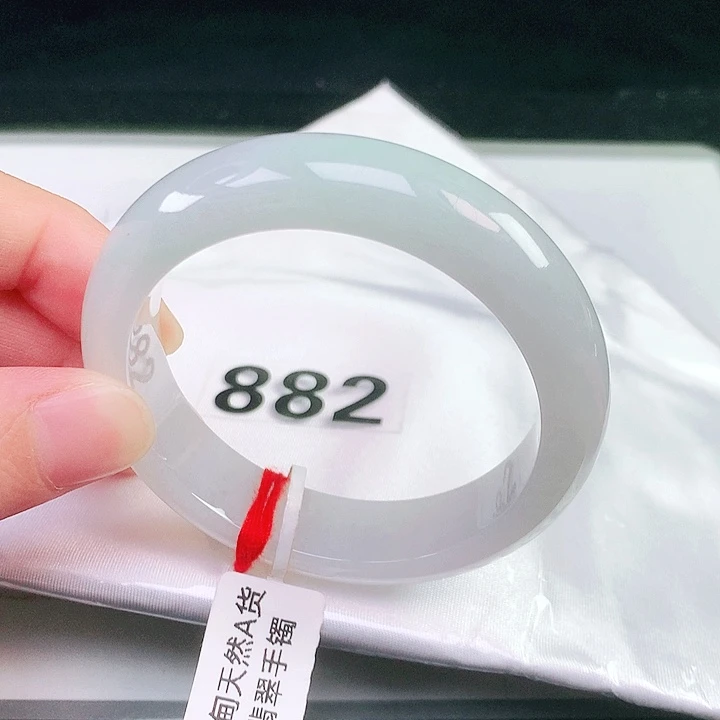 未镶嵌手镯翡翠882