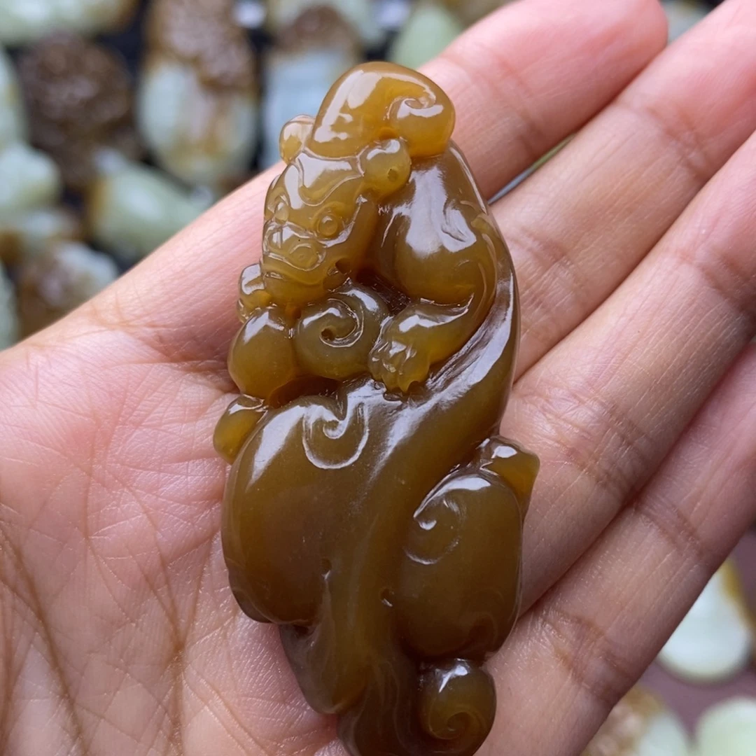 项链未镶嵌和田玉（糖玉）