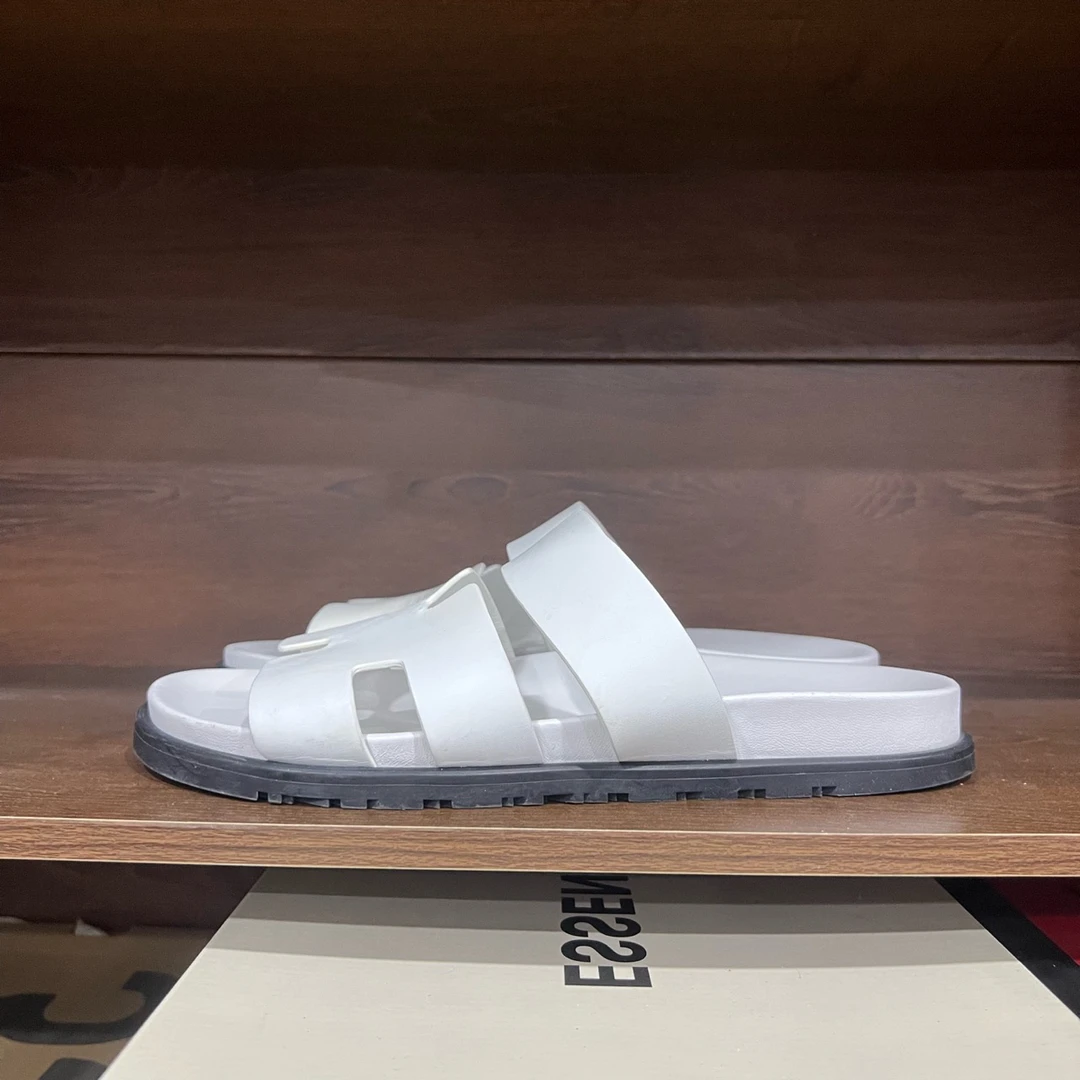 95新 Hermes/爱马仕 爱马仕二舅拖 42码 无盒 成色不错