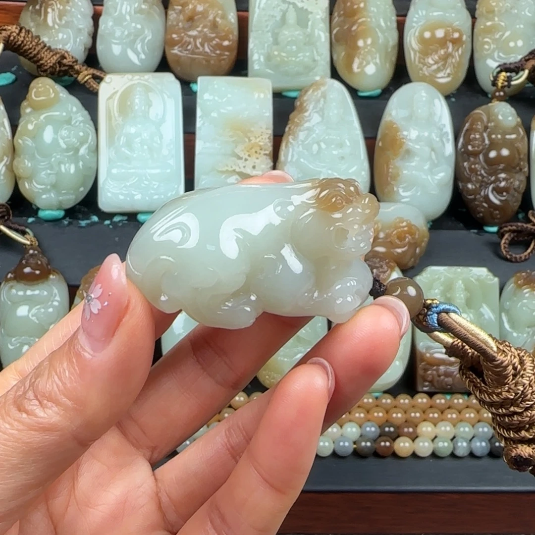 和田玉未镶嵌挂件