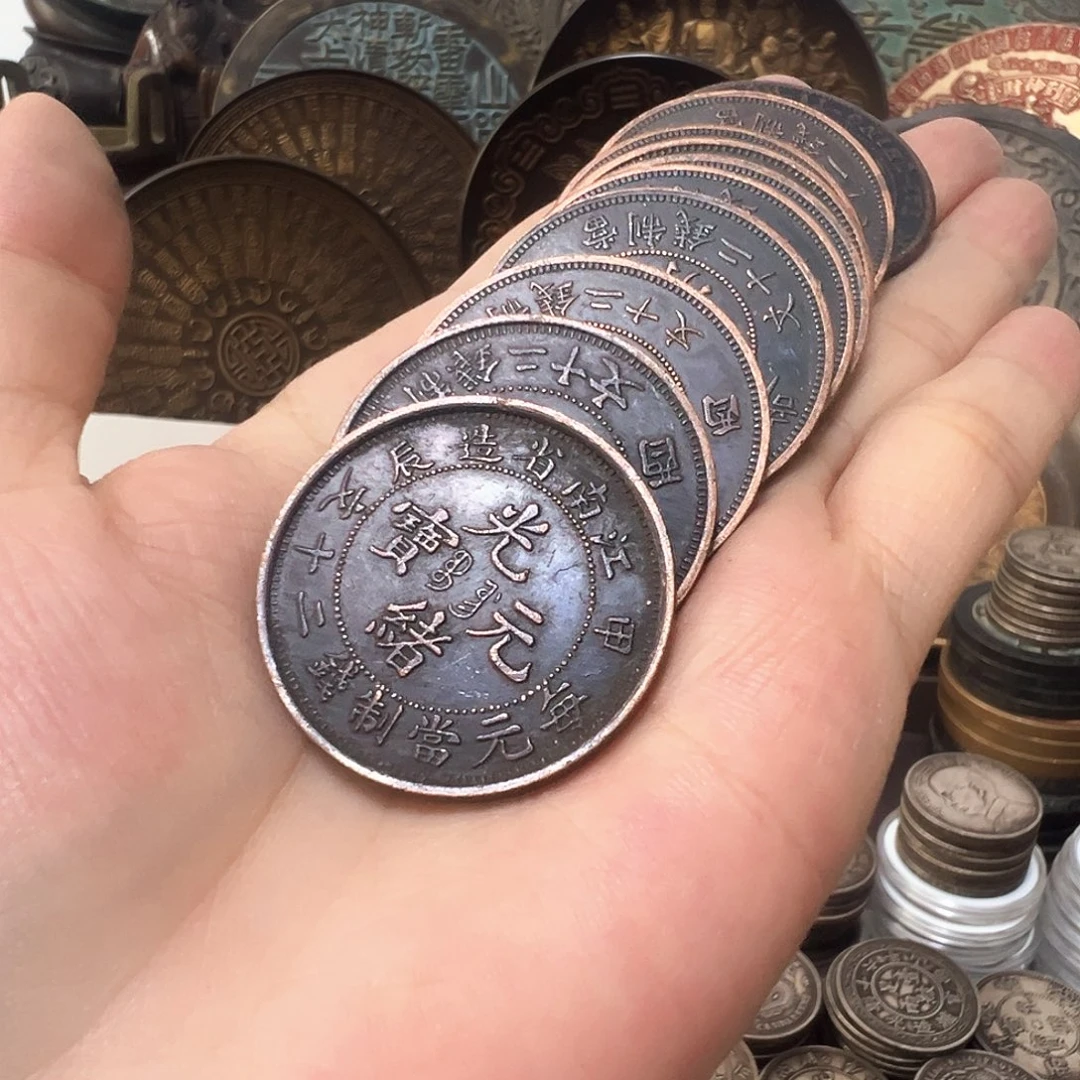金属复古风格摆件
