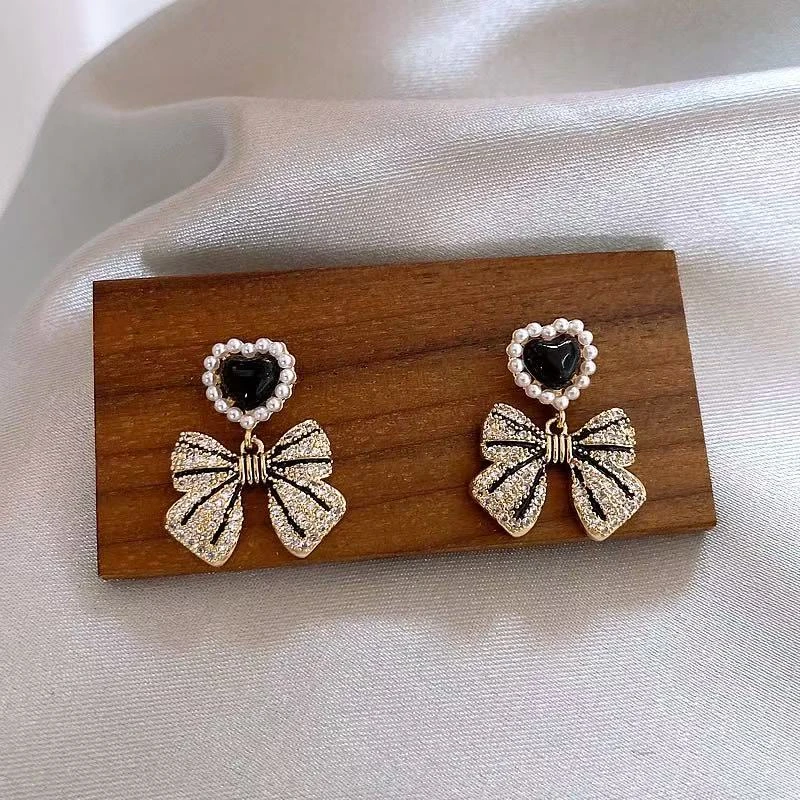 黄铜耳饰 新款锆石蝴蝶结珠珠耳坠小众复古轻奢高级时尚气质百搭