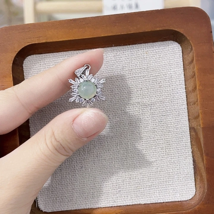 翡翠未镶嵌颈饰天然翡翠Ａ货