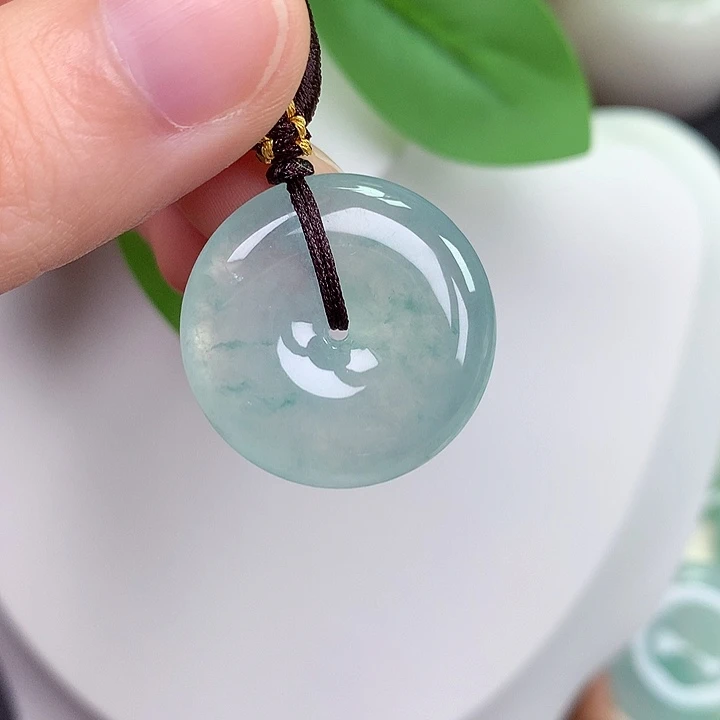 翡翠未镶嵌颈饰平安扣 25.2-5.8mm