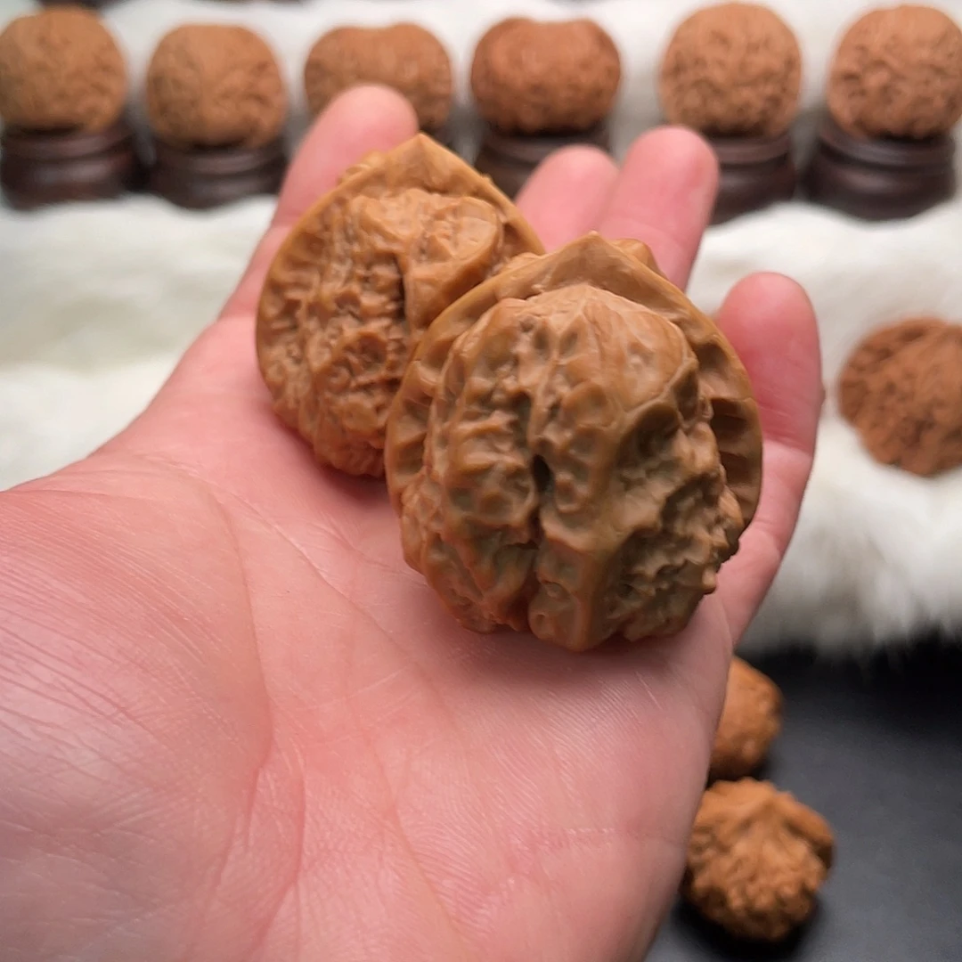 二***水吊坠文玩核桃蛤蟆头