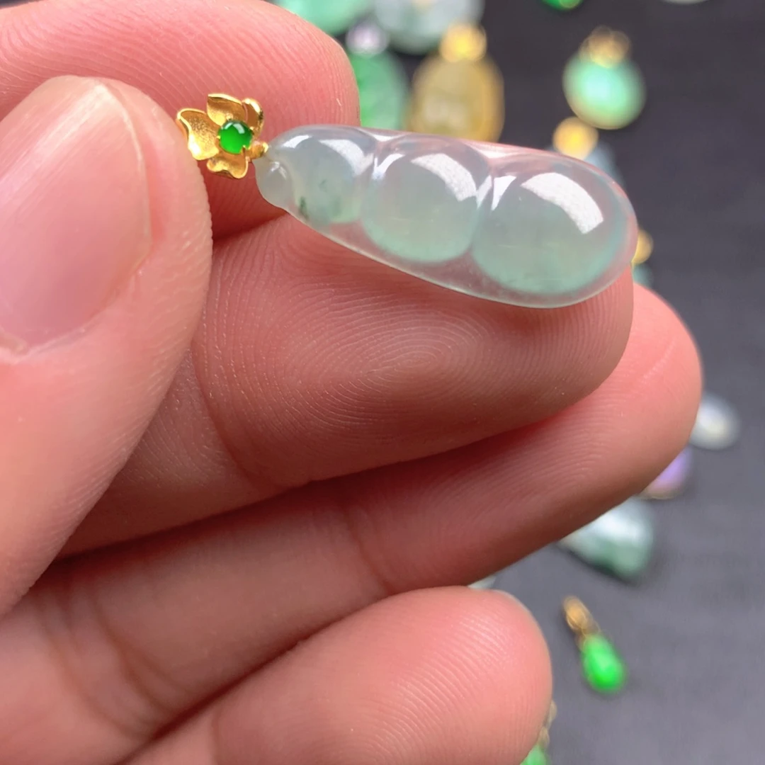 【闪购商品】颈饰18K金镶嵌翡翠翡翠