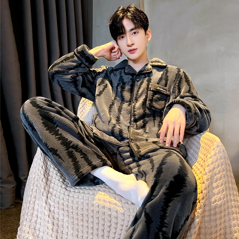 2025年慕斯暖绒爆款时尚可外穿睡衣舒适保暖加厚套装男士家居服