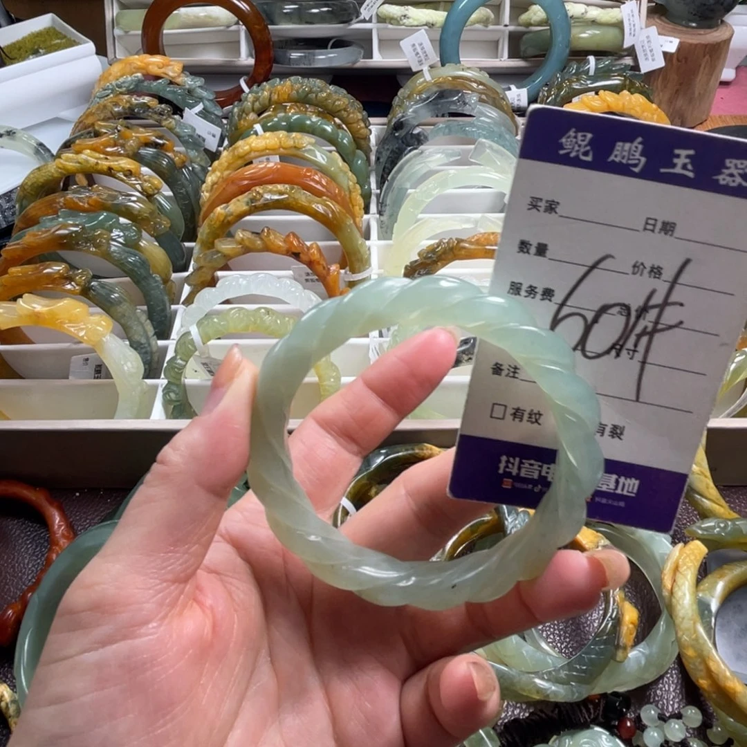 未镶嵌蛇纹石玉手镯