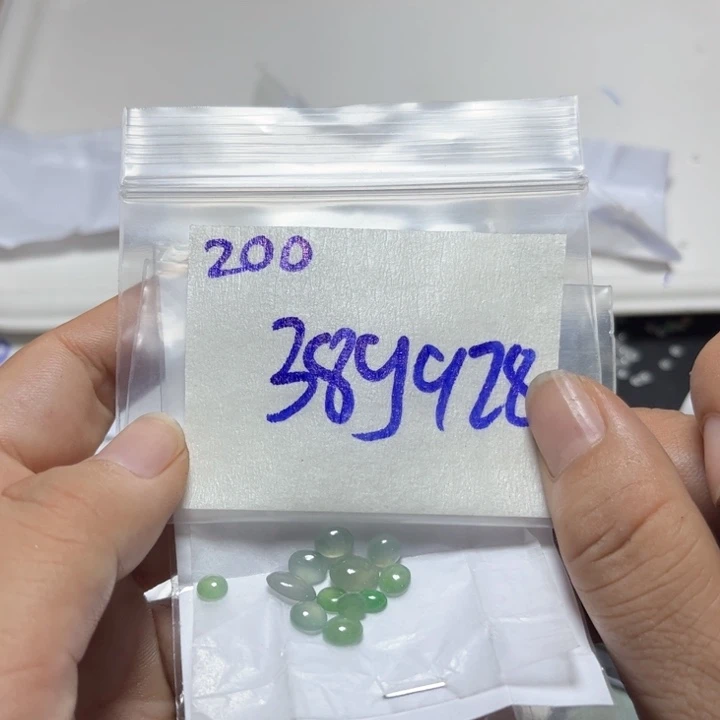 定制翡翠未镶嵌不退